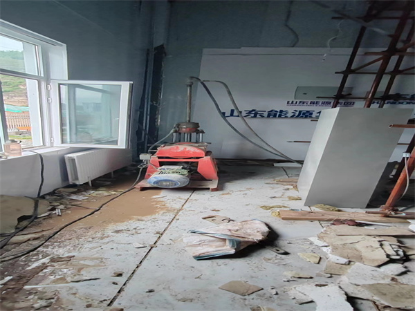 芒康地基基础下沉墙体裂缝加固注浆顶升施工