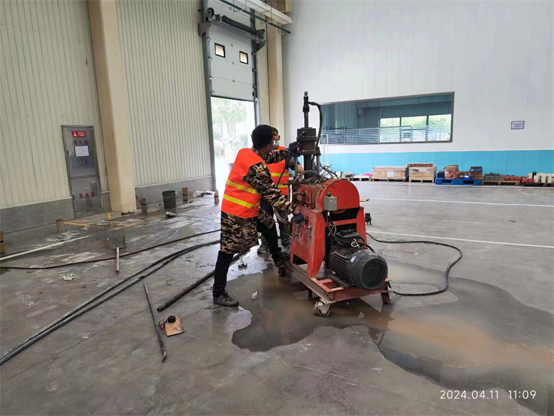 芒康厂房地面下沉塌陷注浆加固施工